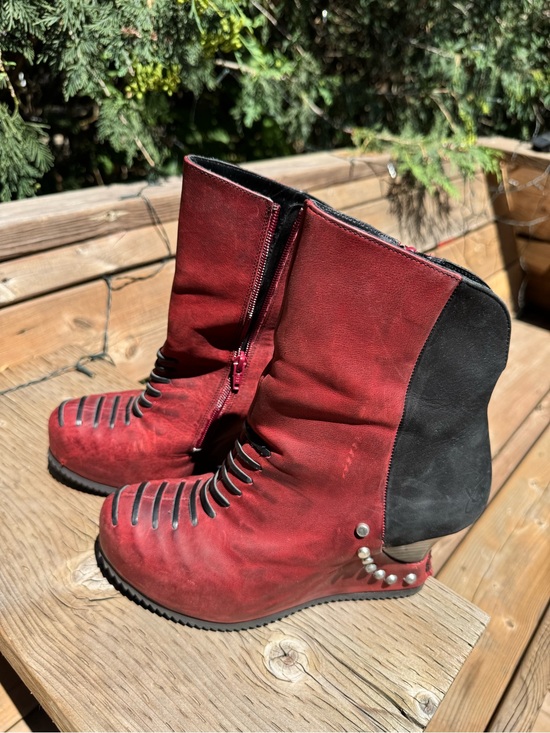 Shoes - Fluevog Maleike boots -black & red